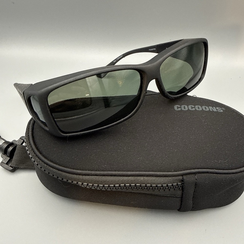 Cocoons Authentic WideLine C422L Pilot Black Polarized Green Lens Glasses & Case